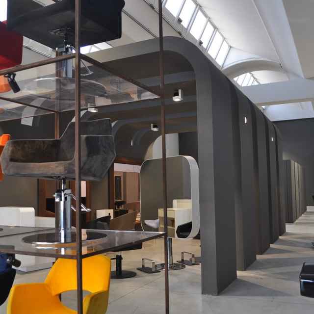 Új bemutatóterem Olaszországban