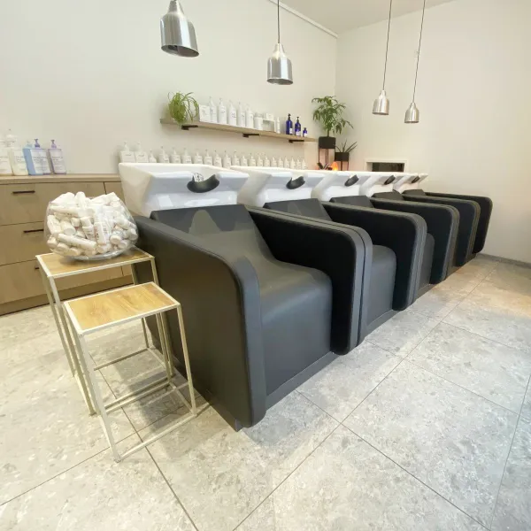 R Salon